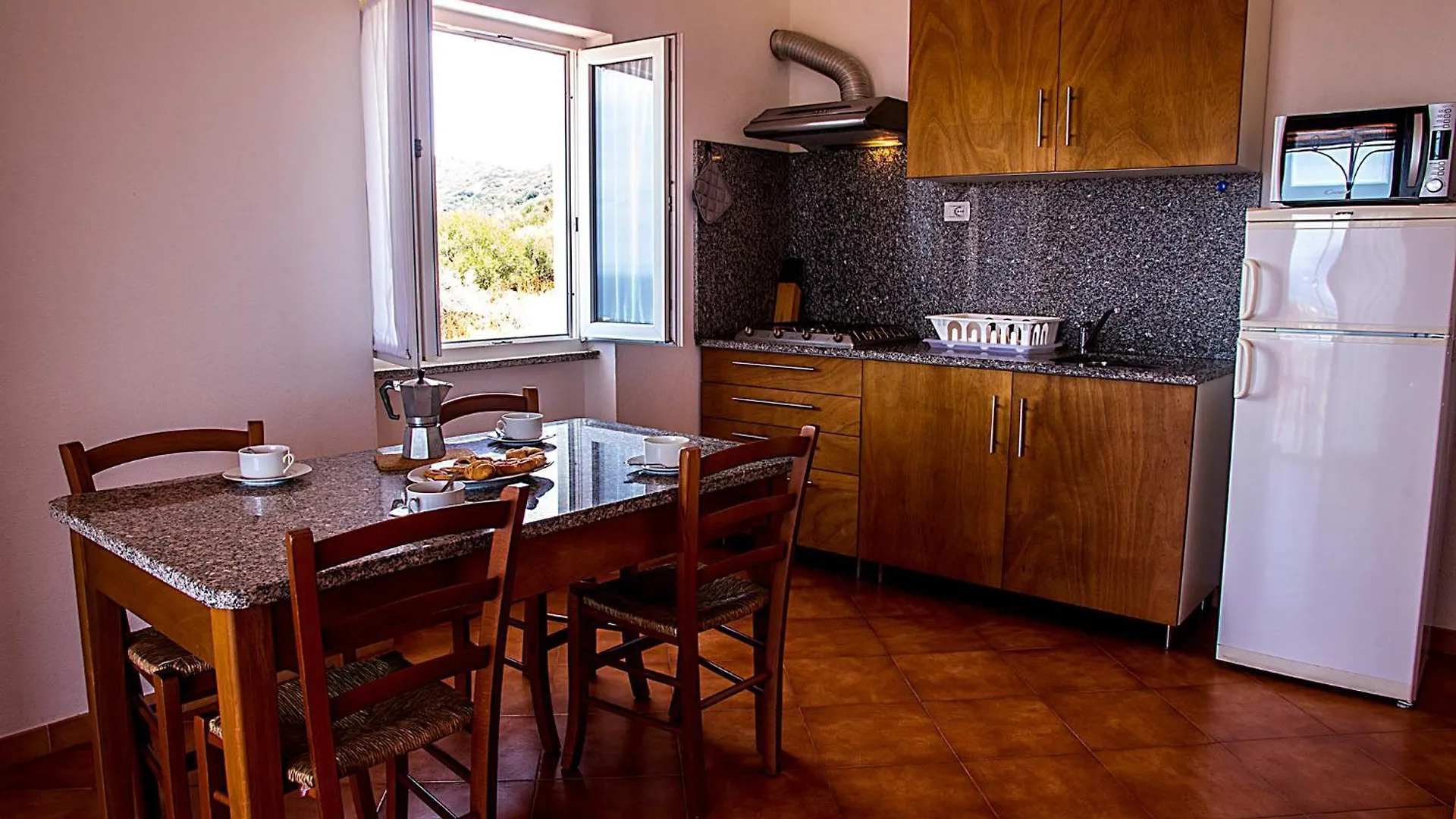 Gf Apartments Li Seddi Badesi Italia